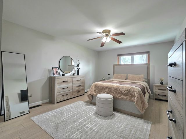 300 W Woodlawn Road, New Lenox, IL 60451