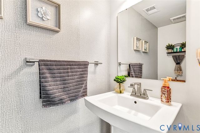 6733 Edith Oaks Way, North Chesterfield, VA 23234