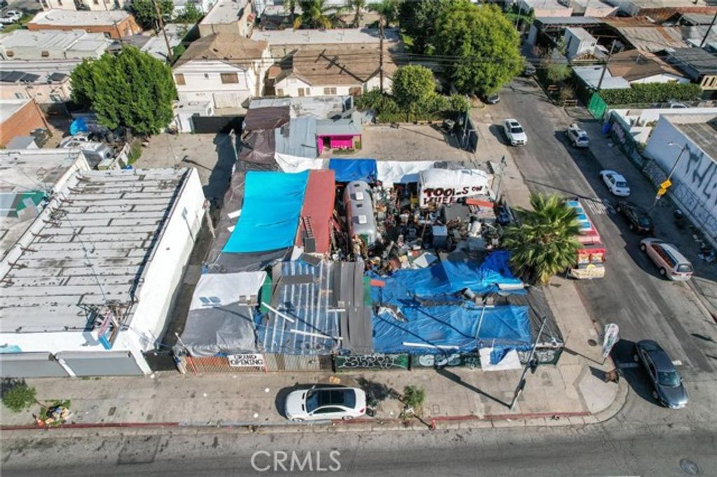 5718 S Western Avenue, Los Angeles, CA 90062