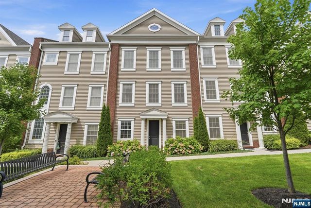 75 Roosevelt Drive, Wood Ridge, NJ 07075