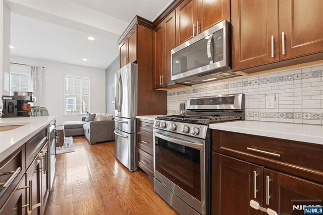 75 Roosevelt Drive, Wood Ridge, NJ 07075