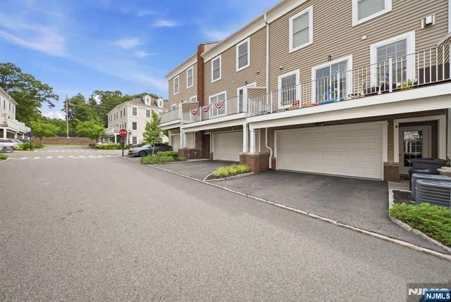 75 Roosevelt Drive, Wood Ridge, NJ 07075
