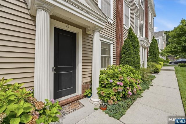 75 Roosevelt Drive, Wood Ridge, NJ 07075