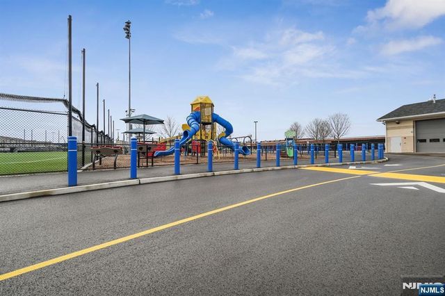 75 Roosevelt Drive, Wood Ridge, NJ 07075