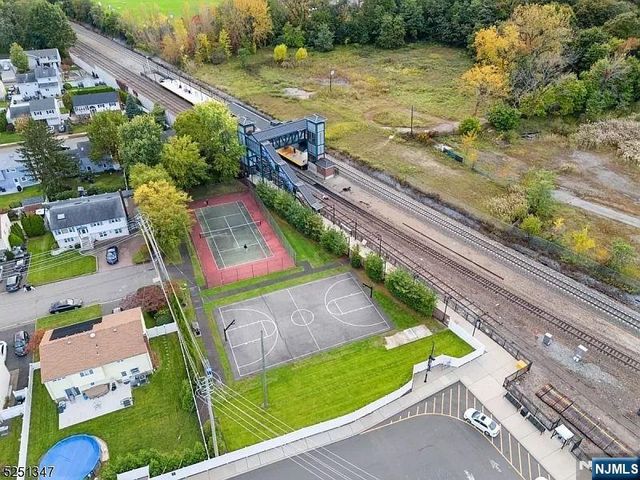 75 Roosevelt Drive, Wood Ridge, NJ 07075