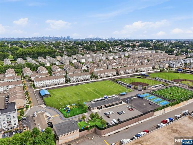 75 Roosevelt Drive, Wood Ridge, NJ 07075