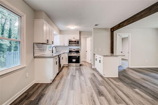 324 Laurel Lane, Stockbridge, GA 30281