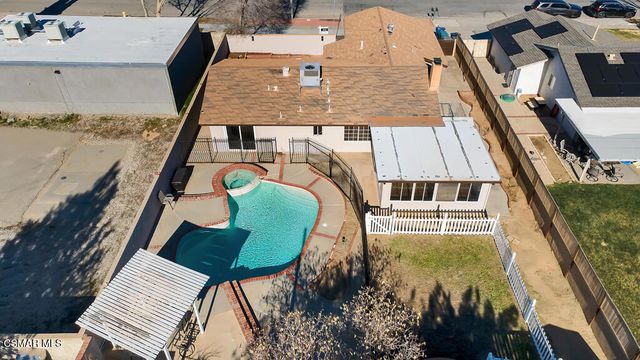 39202 Willowvale Road, Palmdale, CA 93551