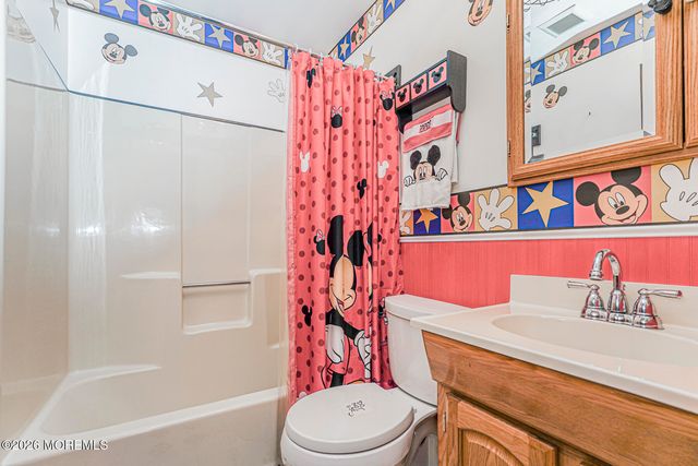 66 Cedar Swamp Road, Jackson, NJ 08527