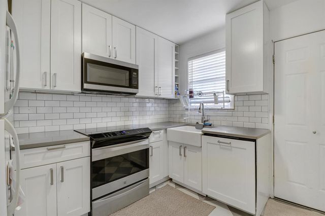 3619 Spruce Avenue, West Palm Beach, FL 33407