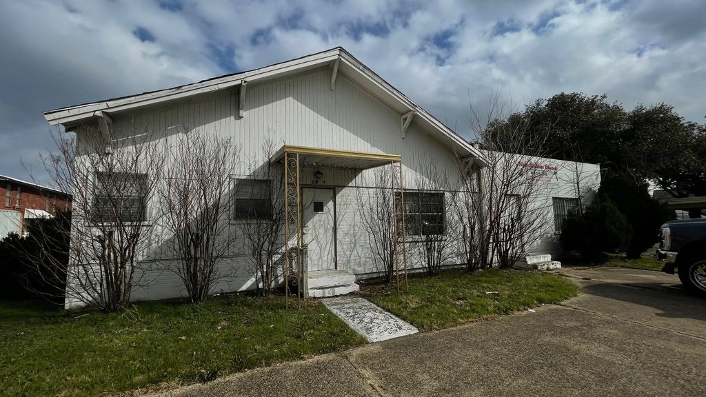3304 S Polk Street, Dallas, TX 75224