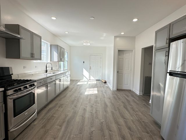 1668 Buena Vista Avenue, Chicago Heights, IL 60411