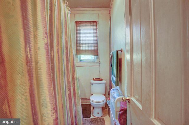 217 E WASHINGTON ST, Chambersburg, PA 17201