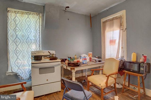 217 E WASHINGTON ST, Chambersburg, PA 17201