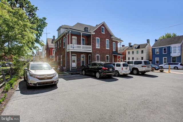 217 E WASHINGTON ST, Chambersburg, PA 17201