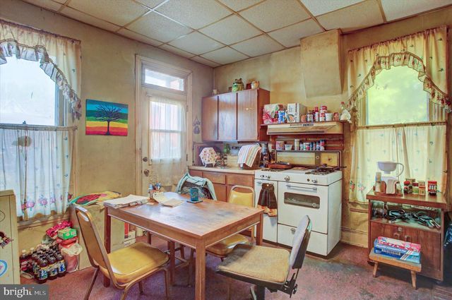 217 E WASHINGTON ST, Chambersburg, PA 17201