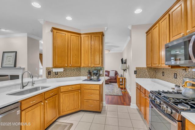 40 Bunker Hill Drive, Allentown, NJ 08501