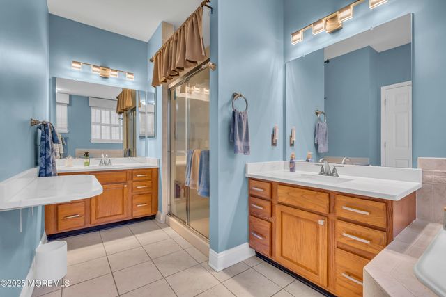 40 Bunker Hill Drive, Allentown, NJ 08501