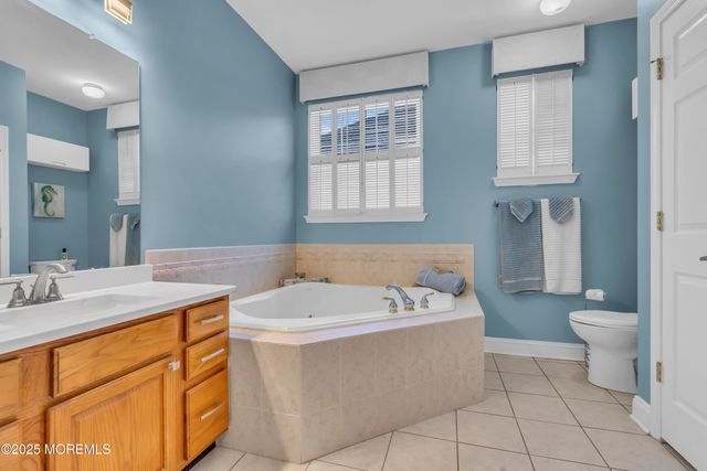 40 Bunker Hill Drive, Allentown, NJ 08501