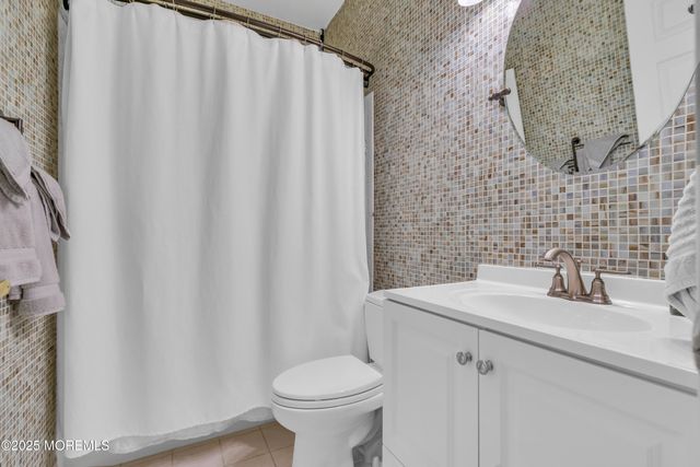 40 Bunker Hill Drive, Allentown, NJ 08501