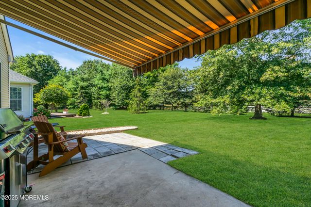 40 Bunker Hill Drive, Allentown, NJ 08501