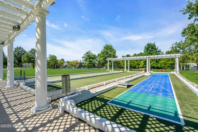 40 Bunker Hill Drive, Allentown, NJ 08501