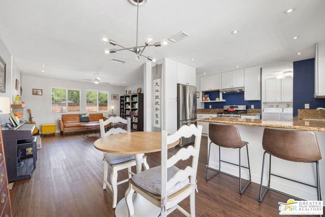 43180 Virginia Avenue, Palm Desert, CA 92211