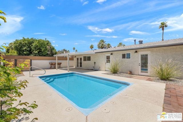43180 Virginia Avenue, Palm Desert, CA 92211