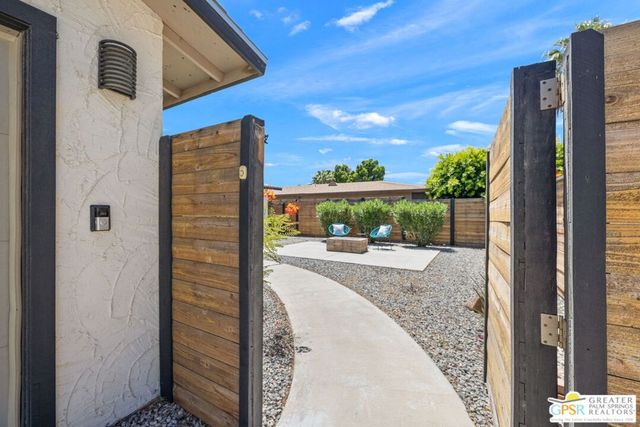 43180 Virginia Avenue, Palm Desert, CA 92211