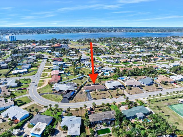 1125 Bel Aire Drive, Daytona Beach, FL 32118