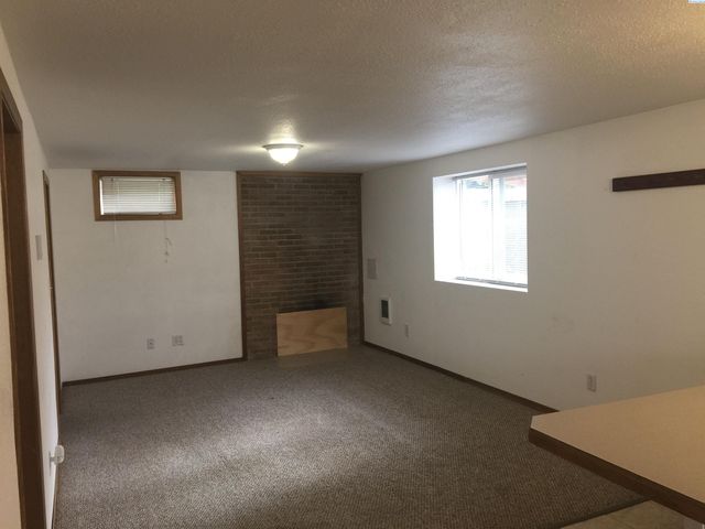 1225 NE Orchard Dr, Pullman, WA 99163