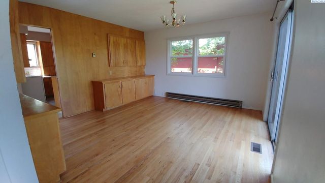 1225 NE Orchard Dr, Pullman, WA 99163