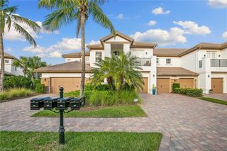 8081 Players Cove DR # 101, Naples, FL 34113
