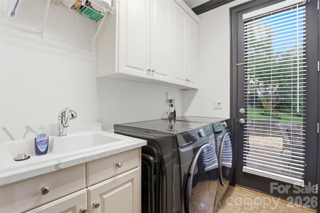 4077 French Fields Lane, Harrisburg, NC 28075