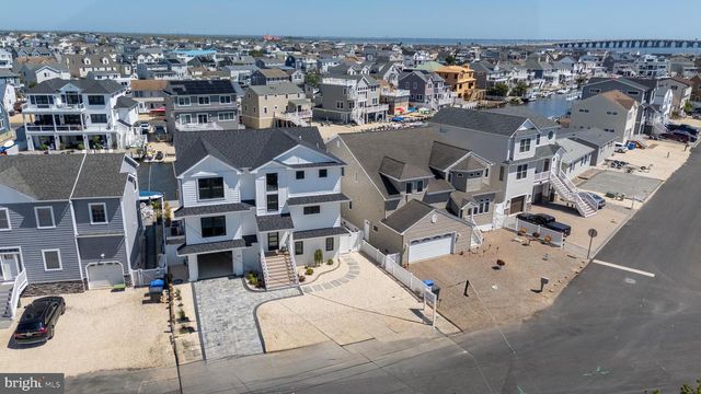 1426 PAUL BLVD, Manahawkin, NJ 08050