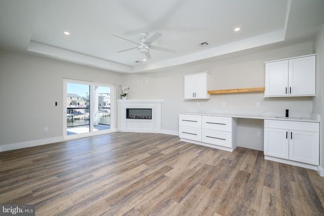 1426 PAUL BLVD, Manahawkin, NJ 08050