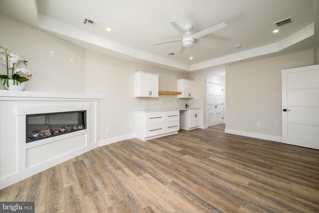 1426 PAUL BLVD, Manahawkin, NJ 08050