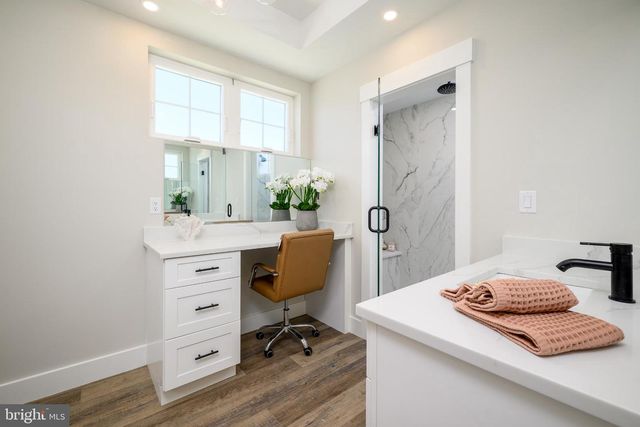 1426 PAUL BLVD, Manahawkin, NJ 08050