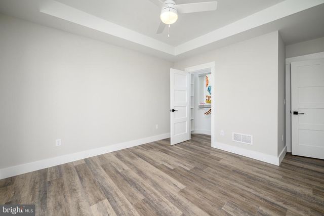 1426 PAUL BLVD, Manahawkin, NJ 08050