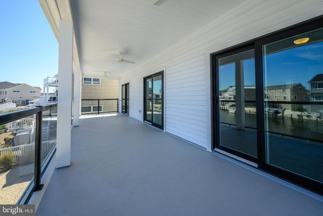 1426 PAUL BLVD, Manahawkin, NJ 08050