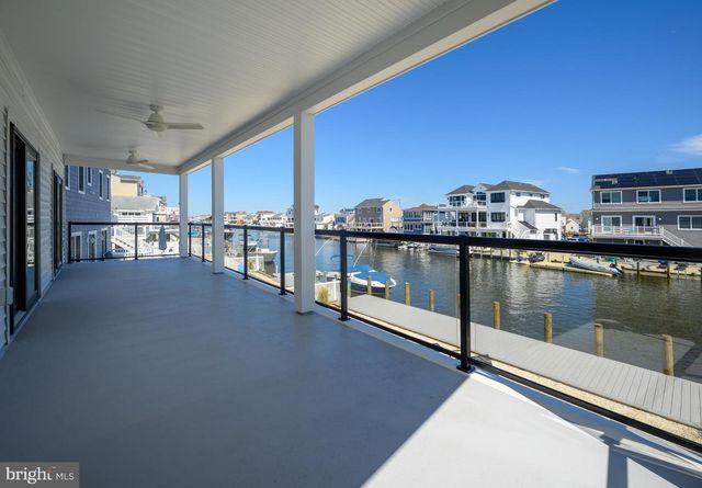 1426 PAUL BLVD, Manahawkin, NJ 08050