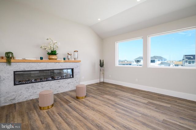 1426 PAUL BLVD, Manahawkin, NJ 08050