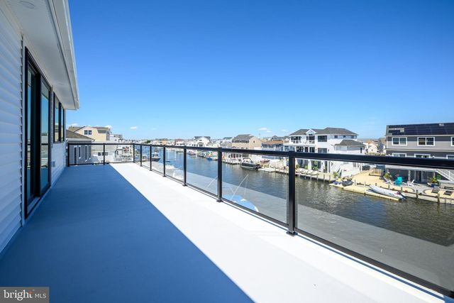 1426 PAUL BLVD, Manahawkin, NJ 08050