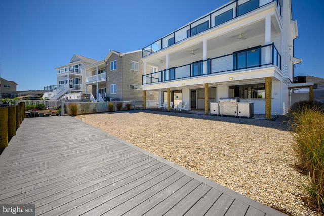 1426 PAUL BLVD, Manahawkin, NJ 08050