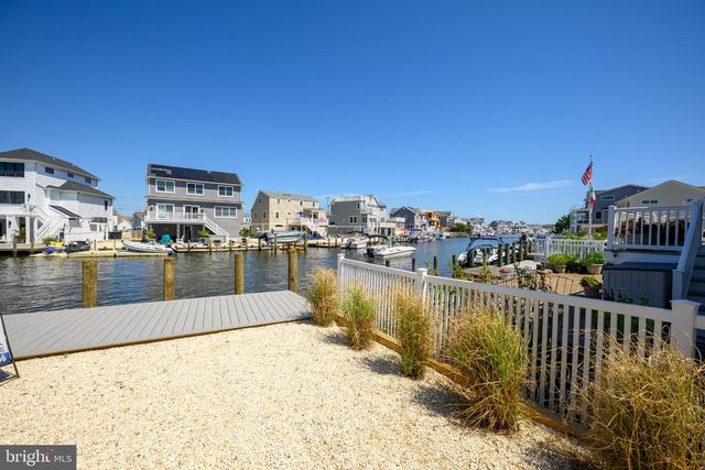 1426 PAUL BLVD, Manahawkin, NJ 08050