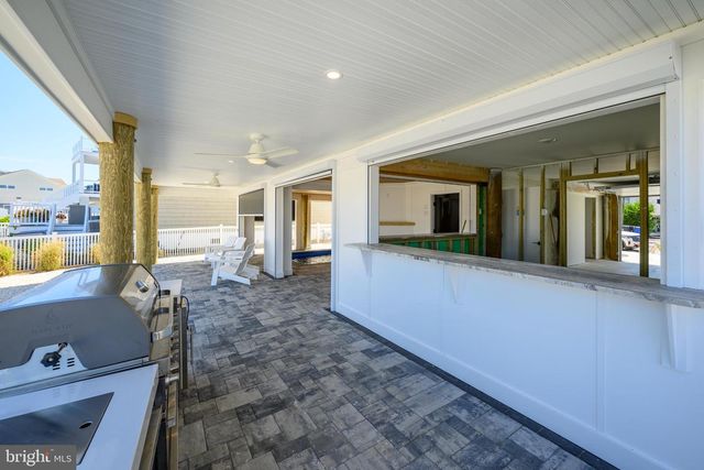 1426 PAUL BLVD, Manahawkin, NJ 08050