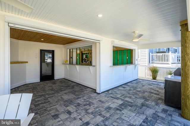 1426 PAUL BLVD, Manahawkin, NJ 08050