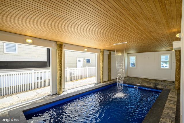 1426 PAUL BLVD, Manahawkin, NJ 08050