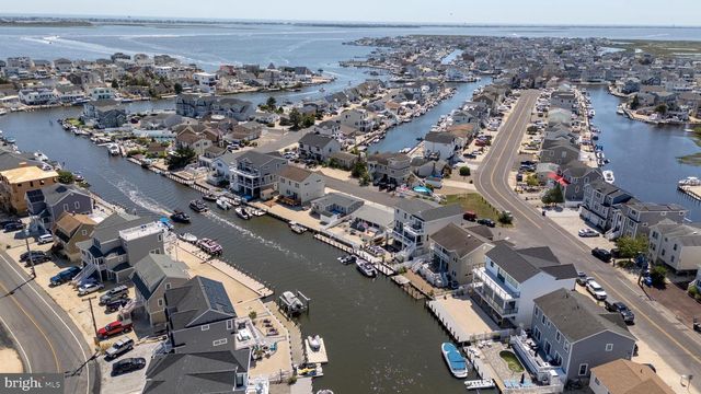 1426 PAUL BLVD, Manahawkin, NJ 08050