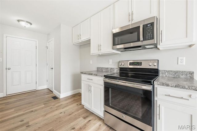 3424 Charlestowne Crossing Drive, St Charles, MO 63301